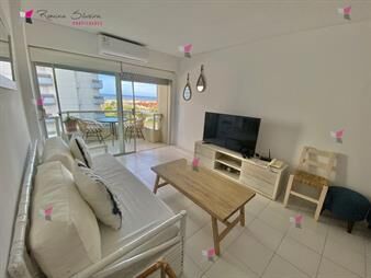 https://web5.gallito.com.uy/venta-de-apartamento-2-dormitorios-2-baños-1-en-suite-en-t-inmuebles-27332576
