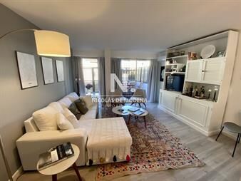 https://web5.gallito.com.uy/primera-linea-de-la-mansa-departamento-de-1-y-inmuebles-27530450