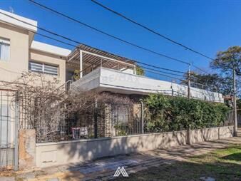 https://www.gallito.com.uy/casa-de-altos-actualizada;-con-renta-y-sin-gc-inmuebles-27565442