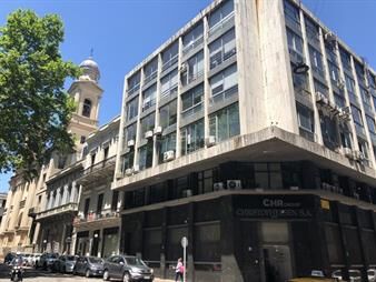 https://web5.gallito.com.uy/oficina-en-plaza-matriz-en-edificio-en-pleno-casco-historic-inmuebles-18768832