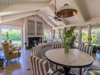 https://web5.gallito.com.uy/venta-casa-en-carrasco-4-dorm-barbacoa-piscina-inmuebles-27093501