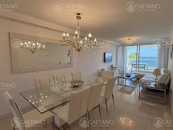 https://www.gallito.com.uy/venta-apartamento-3-dormitorios-en-playa-mansa-inmuebles-27014345
