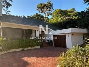 https://web5.gallito.com.uy/casa-en-lugano-punta-del-este-de-4-dormitorios-inmuebles-27144205