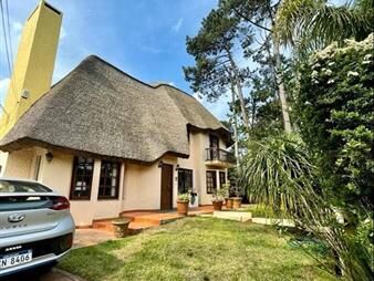 https://www.gallito.com.uy/alquiler-anual-casa-4-dormitorios-con-pisicna-en-pinares-inmuebles-27569611