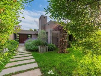 https://www.gallito.com.uy/alquiler-casa-tres-dormitorios-y-servicio-carmel-inmuebles-27569716