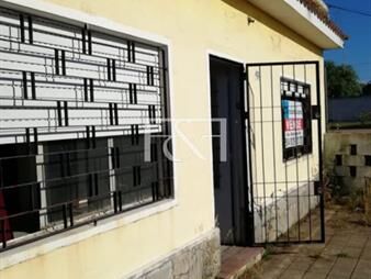 https://www.gallito.com.uy/dos-casas-en-punta-rieles-en-un-mismo-padrã³n-inmuebles-23147845