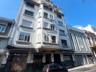 https://web5.gallito.com.uy/se-vende-apartamento-en-ciudad-vieja-2-dorm-inmuebles-23509615