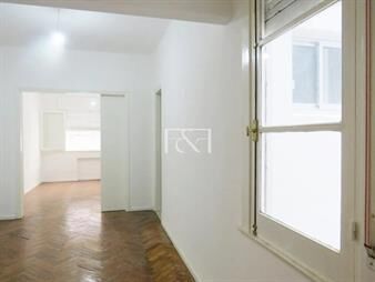https://web5.gallito.com.uy/venta-de-departamento-en-ciudad-vieja-inmuebles-24514953