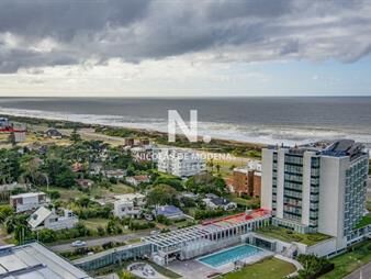 https://web5.gallito.com.uy/departamento-en-piso-alto-quartier-del-mar-en-inmuebles-25831305