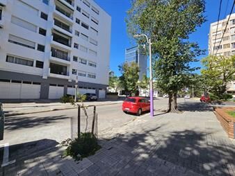 https://www.gallito.com.uy/alquiler-monoambiente-p-carretas-con-garaje-inmuebles-27569432