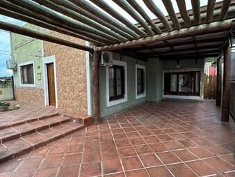 https://web5.gallito.com.uy/hermosa-casa-en-alquiler-con-amplios-espacios-inmuebles-27503580