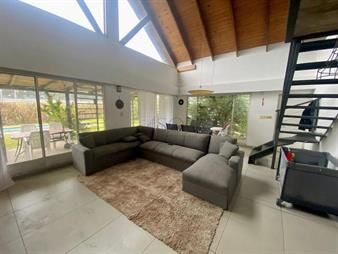 https://web5.gallito.com.uy/venta-casa-4-dormitorios-y-piscina-parque-del-plata-sur-inmuebles-27514068