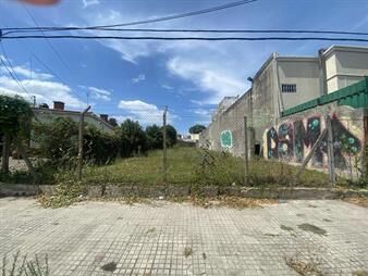https://web5.gallito.com.uy/venta-terreno-de-471-m²-en-la-blanqueada-inmuebles-27569355