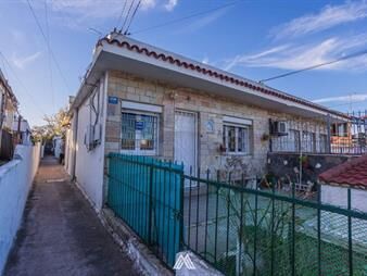 https://web5.gallito.com.uy/venta-casa-2-dormitorios-en-jardines-del-hipodromo-inmuebles-27573180
