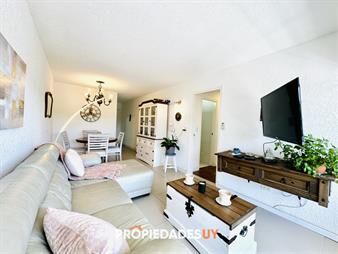 https://web5.gallito.com.uy/apartamento-en-alquiler-de-2-dormitorios-con-2-inmuebles-26278627