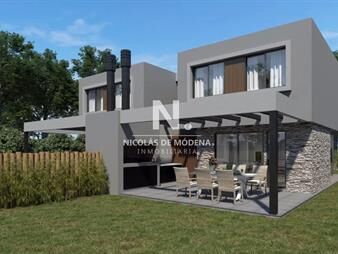 https://web5.gallito.com.uy/gran-casa-en-venta-en-cantegril-punta-del-este-inmuebles-25042548