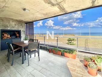 https://web5.gallito.com.uy/apartamento-de-tres-suites-en-venta-playa-mansa-inmuebles-26162413