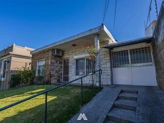 https://www.gallito.com.uy/venta-casa-paso-de-las-duranas-2-o-3-dormitorios-inmuebles-27540090