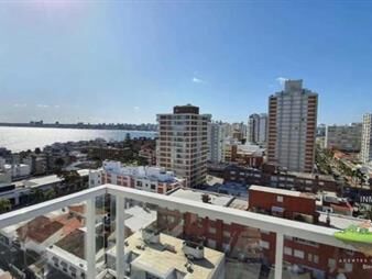 https://web5.gallito.com.uy/venta-con-renta-actual-dos-dormitorios-lux-tower-inmuebles-27576005