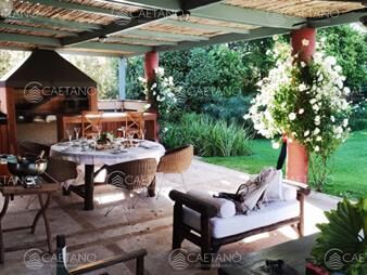 https://web5.gallito.com.uy/hermosa-casa-de-2-niveles-con-amplios-espacios-inmuebles-27576124