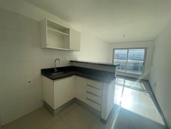 https://www.gallito.com.uy/alquiler-impecable-monoambiente-piso-alto-sobre-18-de-julio-inmuebles-27540189