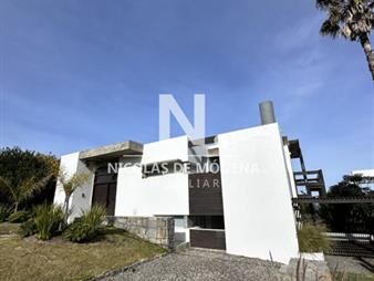 https://www.gallito.com.uy/casa-en-venta-estilo-minimalista-a-300-mts-del-el-inmuebles-25037080