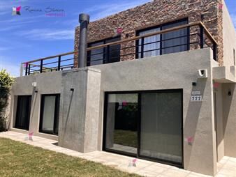 https://web5.gallito.com.uy/alquiler-temporal-casa-en-peninsula-inmuebles-27092234
