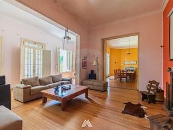 https://www.gallito.com.uy/venta-casa-de-estilo-sobre-av-buschental-prado-inmuebles-26923164