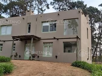 https://web5.gallito.com.uy/casa-en-alquiler-laguna-blanca-manantiales-punta-del-este-c-inmuebles-27112399