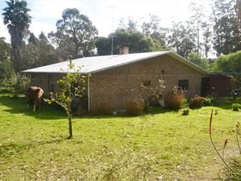 https://www.gallito.com.uy/venta-de-casa-en-chacra-en-los-titanes-4-hectareas-inmuebles-27595628