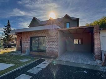 https://web5.gallito.com.uy/venta-casa-estrenar-solymar-3dormitorios-3baños-inmuebles-27582157