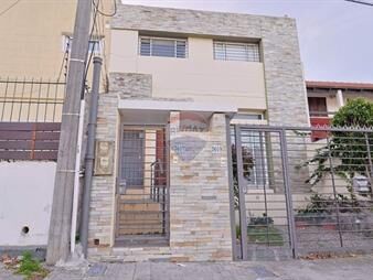 https://web5.gallito.com.uy/venta-apartamento-un-dormitorio-y-entrepiso-buceo-inmuebles-27595818