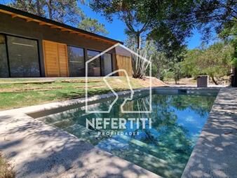 https://web5.gallito.com.uy/venta-casa-2-dormitorios-con-piscina-en-punta-inmuebles-27596048