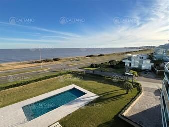 https://web5.gallito.com.uy/venta-apartamento-2-dormitorios-en-la-mansa-inmuebles-27434327