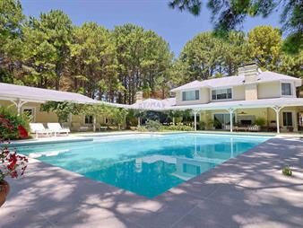 https://www.gallito.com.uy/venta-casa-10-ambientes-barrio-el-faro-carmelo-inmuebles-27230413