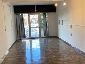 https://www.gallito.com.uy/local-en-alquiler-sobre-av-garzon-todo-reciclado-inmuebles-27474105
