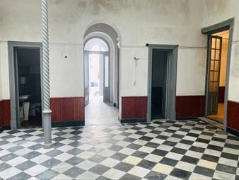 https://web5.gallito.com.uy/venta-de-casa-de-dos-plantas-ciudad-vieja-peyrou-inmuebles-27599065