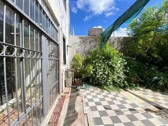 https://web5.gallito.com.uy/se-vende-casa-de-3-dormitorios-union-fondo-gge-inmuebles-27347458