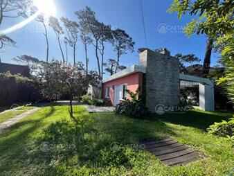 https://www.gallito.com.uy/venta-casa-2-dormitorios-punta-del-este-inmuebles-27599576