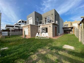 https://web5.gallito.com.uy/casa-en-punta-colorada-los-gordos-ref-ca201438-inmuebles-20955793