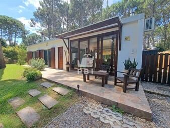 https://web5.gallito.com.uy/alquiler-de-casa-2-dormitorios-en-club-del-lago-punta-ball-inmuebles-27453658