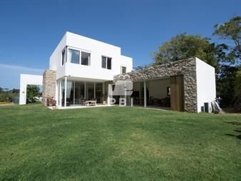 https://web5.gallito.com.uy/venta-de-casa-en-barrio-privado-ref-pbi13583-inmuebles-26269179