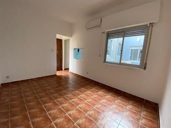 https://www.gallito.com.uy/alquiler-apartamento-de-1-dormitorio-en-el-centro-inmuebles-27599122