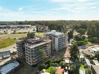 https://www.gallito.com.uy/apartamento-penthouse-de-tres-dormitorios-en-venta-en-barra-inmuebles-26257016