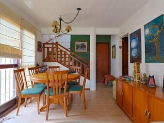 https://web5.gallito.com.uy/venta-casa-3-dormitorios-en-el-pinar-barrio-jardin-inmuebles-27607004