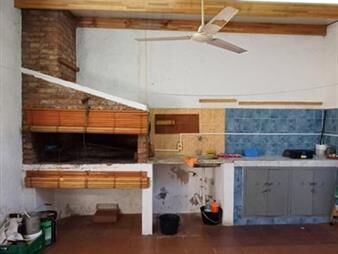 https://web5.gallito.com.uy/casa-en-venta-1-dormitorio-1-baã±o-azotea-la-inmuebles-27603391
