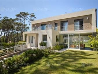 https://web5.gallito.com.uy/venta-casa-rincon-del-indio-punta-del-este-inmuebles-27448076