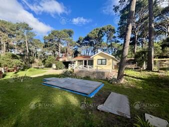 https://www.gallito.com.uy/venta-casa-en-club-del-lago-punta-ballena-inmuebles-27383473