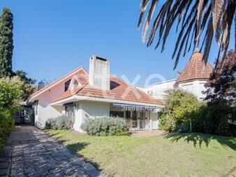 https://web5.gallito.com.uy/casa-en-alquiler-en-carrasco-a-2-cuadras-de-arocena-y-ram-inmuebles-27598851