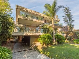 https://web5.gallito.com.uy/venta-apartamento-3-dormitorio-y-garage-carrasco-inmuebles-27441316